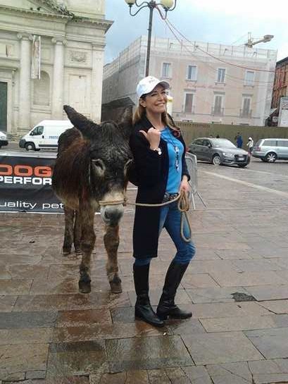 tessa  gelisio e fragola al pet pride